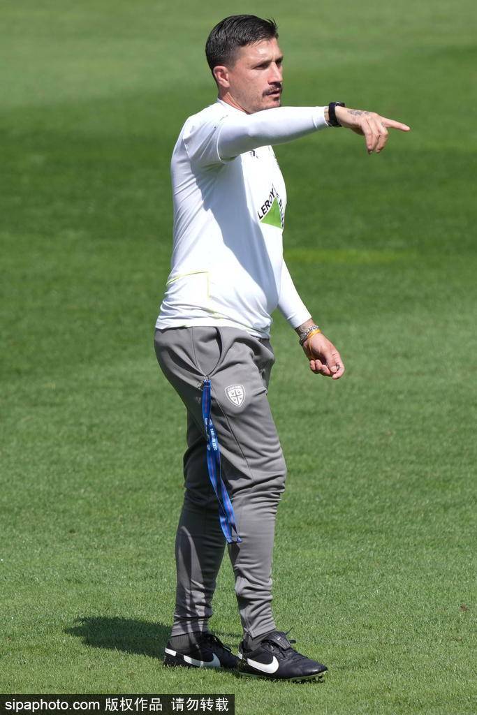 萨纳布里亚正式加盟克雷莫纳：从巴萨青训到意甲新篇章